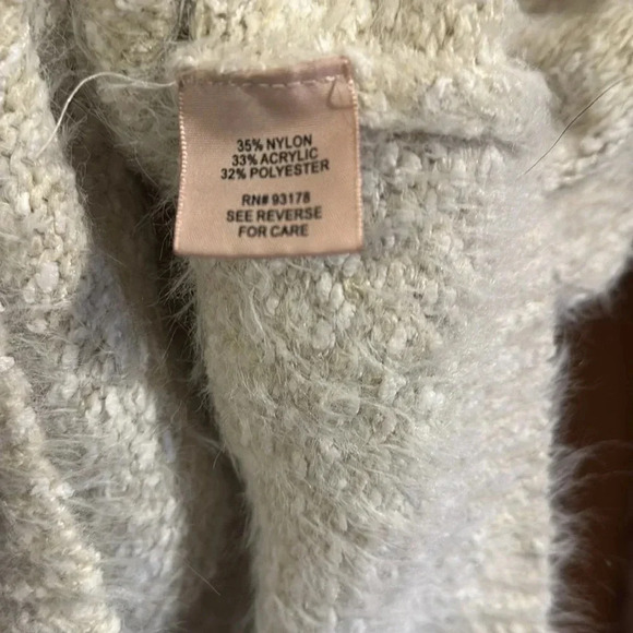 Eyelash fringe sweater White/Off White color - Picture 4 of 4